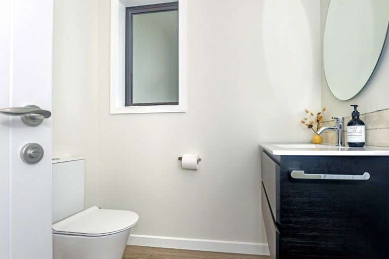 Photo of property in 14 Lysnar Street, Okitu, Gisborne, 4010