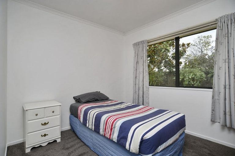 Photo of property in 10a Ronald George Place, Parklands, Christchurch, 8083