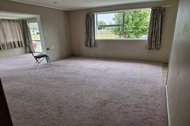 Photo of property in 20 Manaia View Road, One Tree Point, 0118