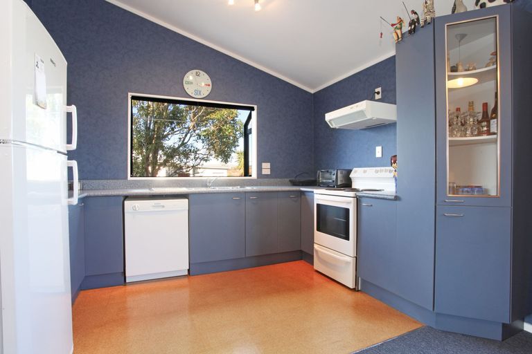 Photo of property in 26 Manukau Road, Raglan, 3225