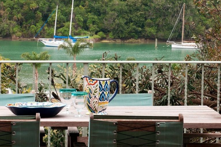 Photo of property in 15a Cockle Place, Stillwater, Silverdale, 0993