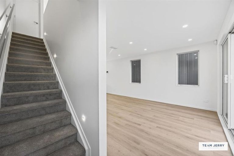 Photo of property in 30 Corporal Street, Papakura, 2110