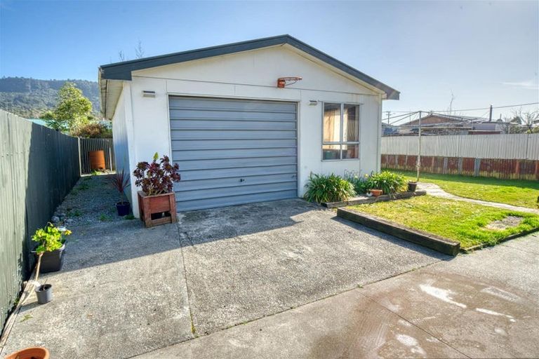 Photo of property in 9a Mcgowan Street, Runanga, 7803