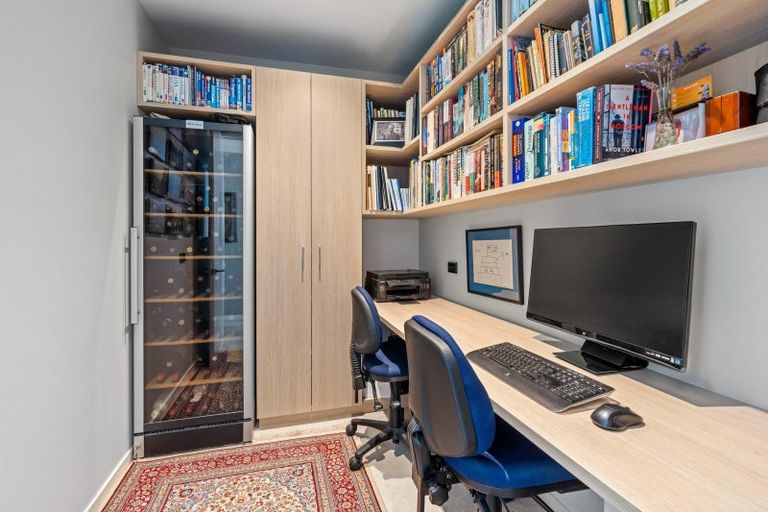 Photo of property in Quay Apartments Tower 2, 206/283 Wakefield Quay, Stepneyville, Nelson, 7010
