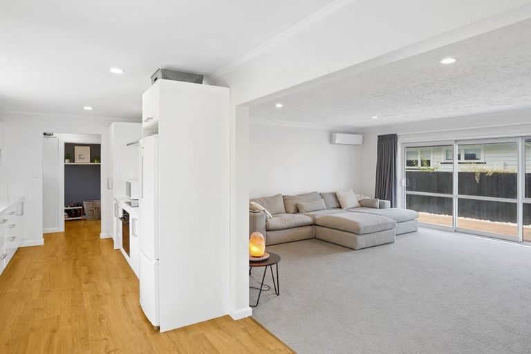 Photo of property in 45 Emlyn Place, Avondale, Christchurch, 8061