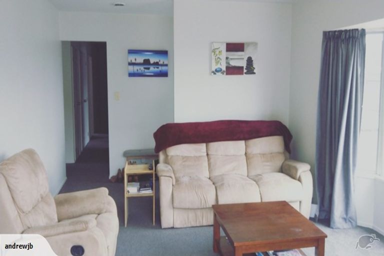 Photo of property in 112 Stanmore Bay Road, Stanmore Bay, Whangaparaoa, 0932