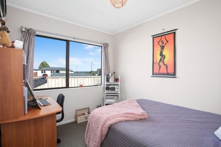 Photo of property in 1 Sandleigh Drive, Athenree, Katikati, 3177