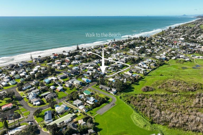 Photo of property in 13a Hillview Road, Waihi Beach, 3611