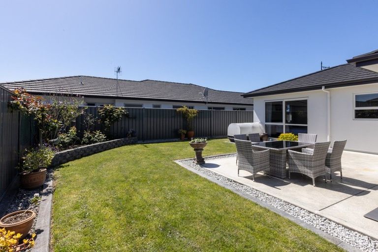 Photo of property in 11 Aoraki Road, Poraiti, Napier, 4112