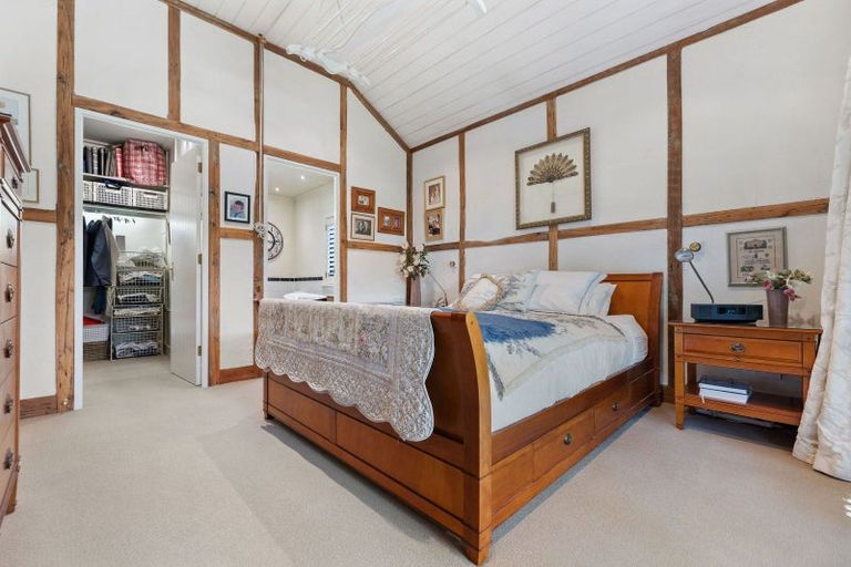 Photo of property in 68 Devon Street, Arrowtown, 9302