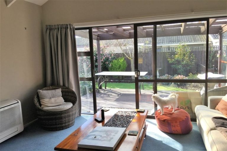 Photo of property in 2/368 Yaldhurst Road, Russley, Christchurch, 8042