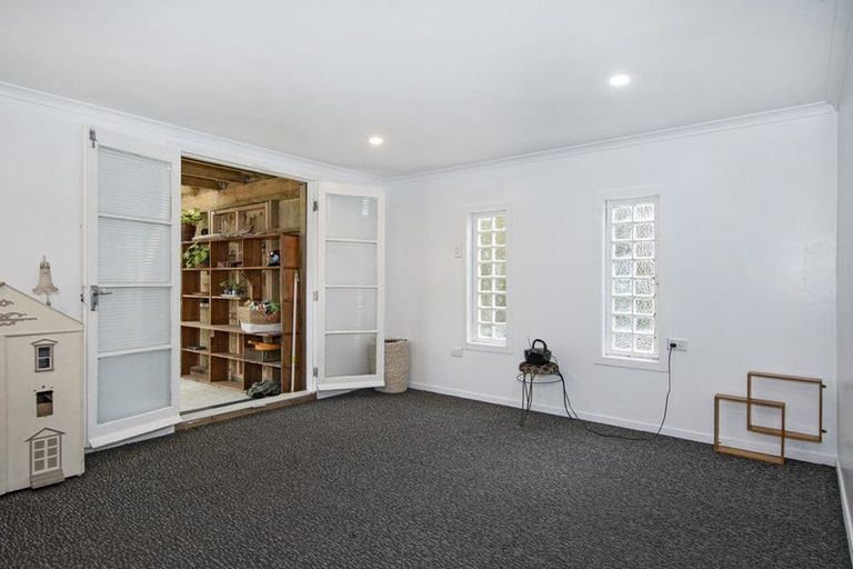 Photo of property in 86 West View Crescent, Onerahi, Whangarei, 0110