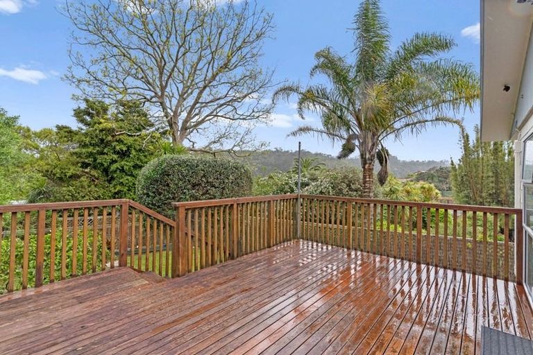 Photo of property in 2/10 Rambler Crescent, Beach Haven, Auckland, 0626