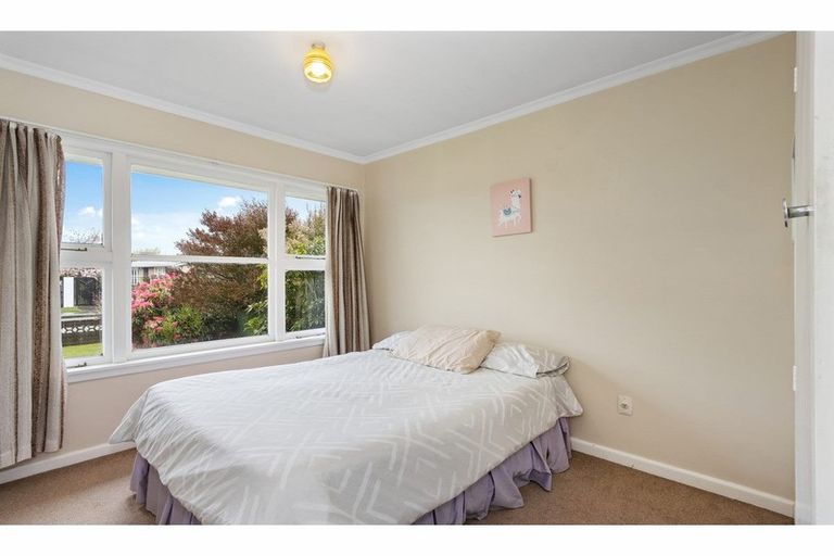 Photo of property in 17 Blankney Street, Hornby, Christchurch, 8042