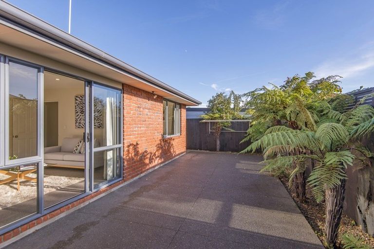 Photo of property in 2/83 Grafton Street, Waltham, Christchurch, 8011