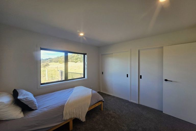 Photo of property in 290 Te Maire Road, Kahutara, Featherston, 5771