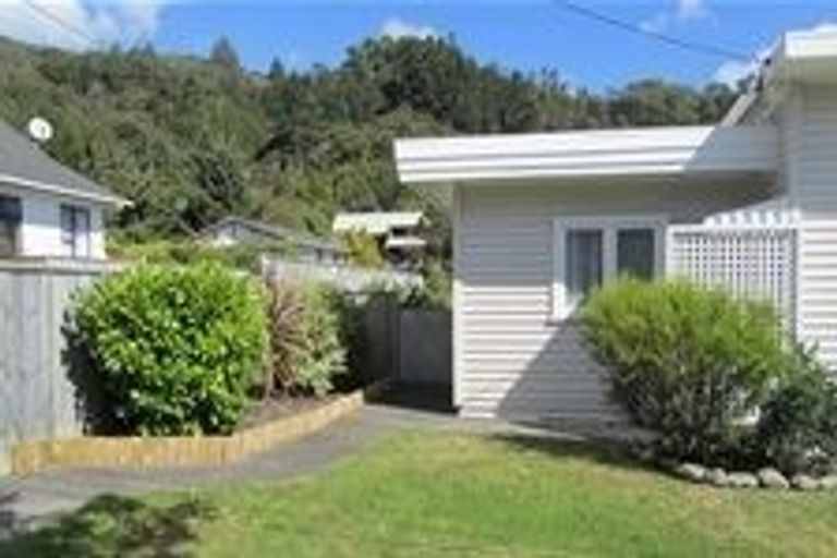Photo of property in 68 Tawhai Street, Stokes Valley, Lower Hutt, 5019
