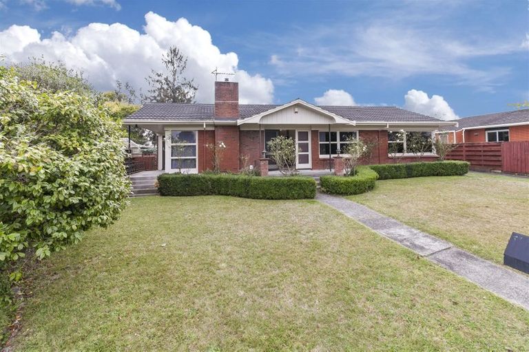 Photo of property in 4 Lynwood Place, Chedworth, Hamilton, 3210