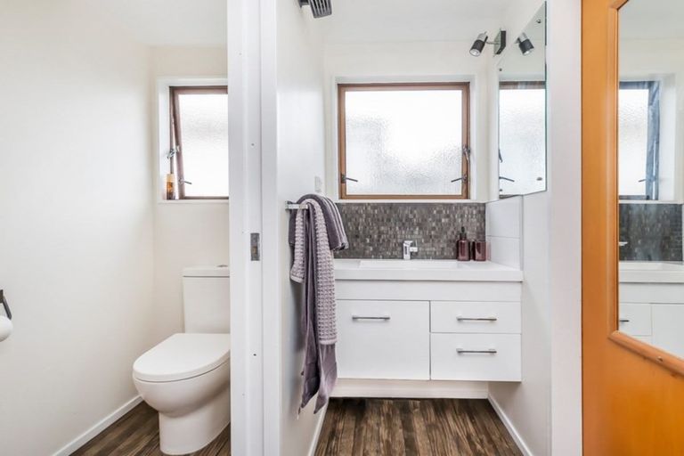 Photo of property in 80 Cortina Avenue, Johnsonville, Wellington, 6037