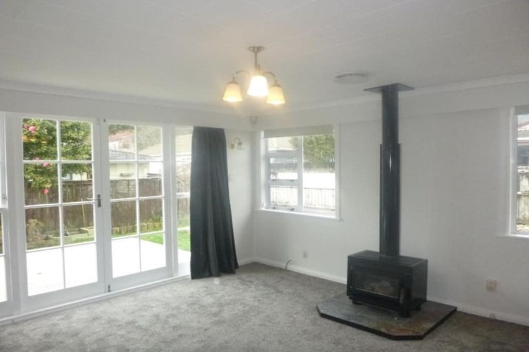 Photo of property in 16b Montgomery Street, Stokes Valley, Lower Hutt, 5019