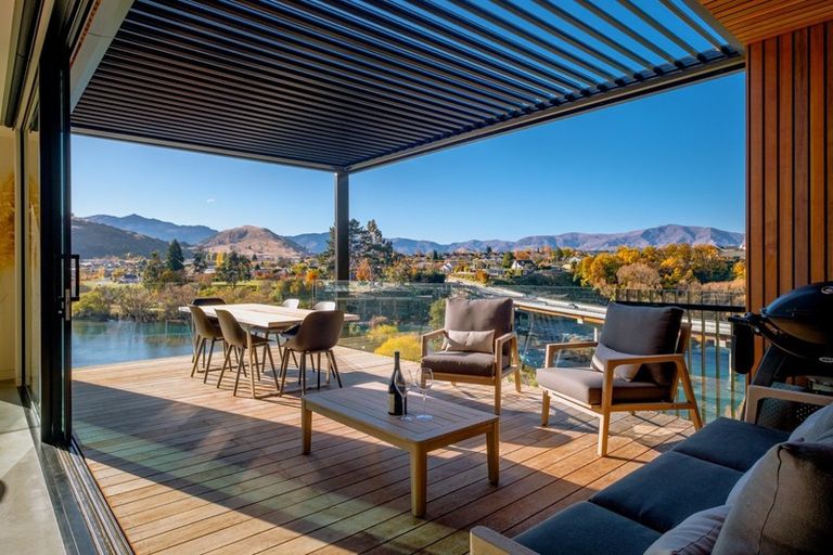 Photo of property in 13 Old Homestead Place, Kawarau Falls, Queenstown, 9300