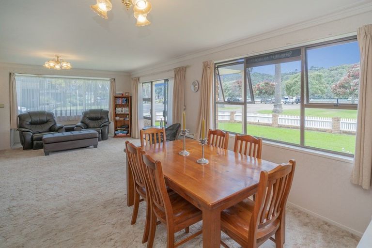 Photo of property in 6 The Esplanade, Whitianga, 3510