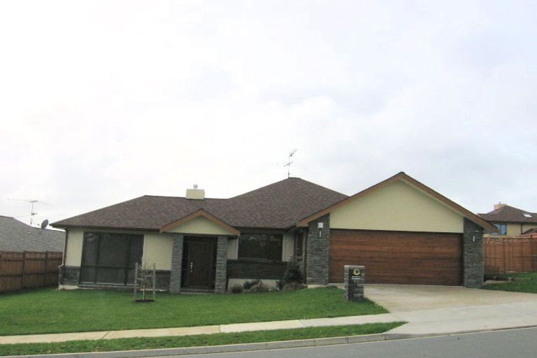 Photo of property in 10 Dressage Lane, Greenhithe, Auckland, 0632