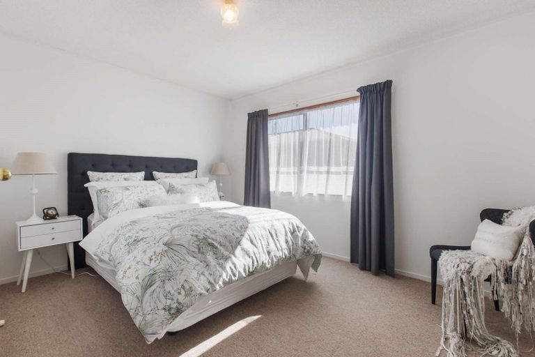 Photo of property in 2/10 Don Street, Papakura, 2110