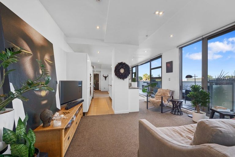 Photo of property in Maison Apartments, 111/16 Huron Street, Takapuna, Auckland, 0622