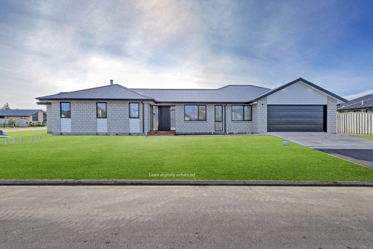 Photo of property in 1 Cedric Place, Darfield, 7510