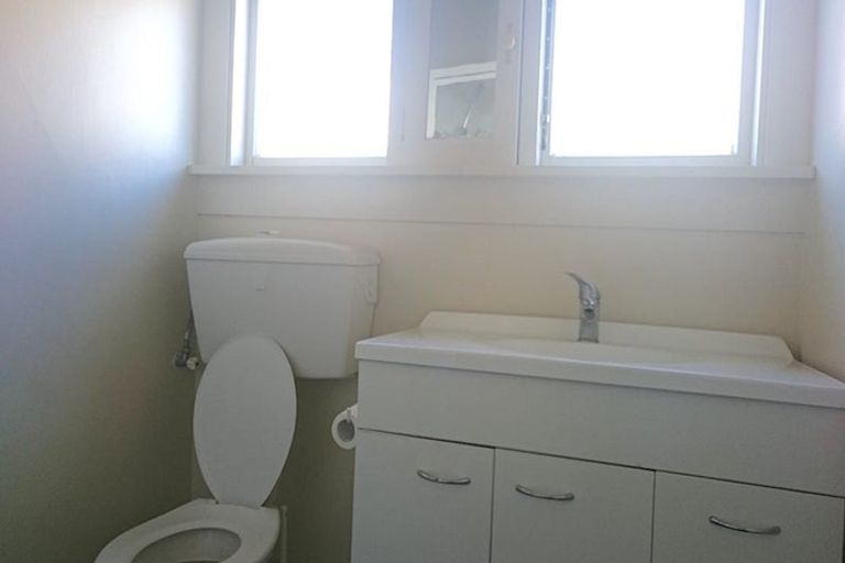 Photo of property in 83 Rattray Street, Riccarton, Christchurch, 8041