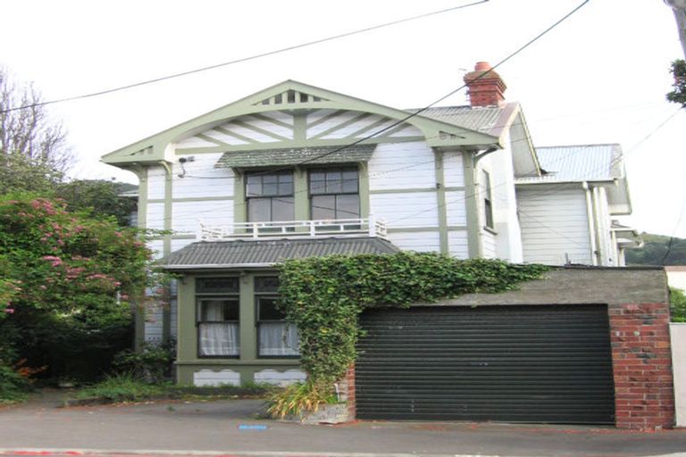 Photo of property in 33a Hobson Crescent, Thorndon, Wellington, 6011