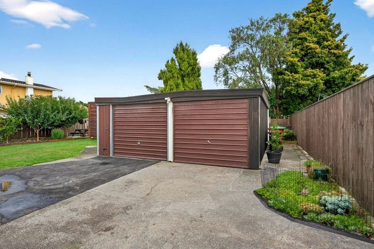 Photo of property in 3 Feist Street, Carterton, 5713