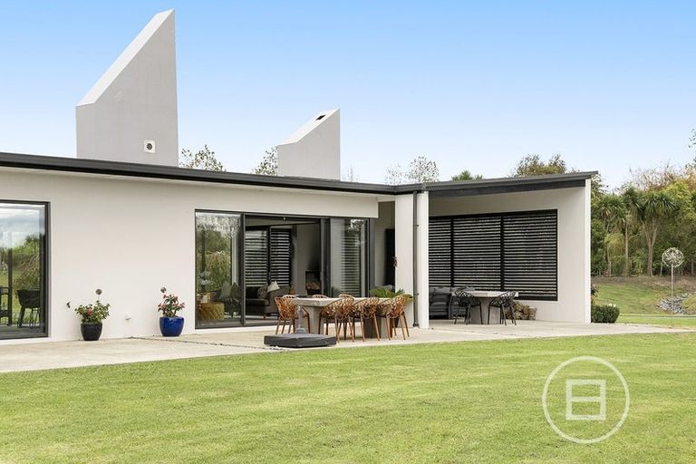 Photo of property in 90 Grace Hill Drive, Dairy Flat, Albany, 0792