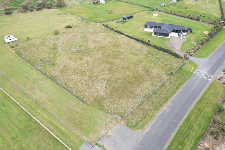 Photo of property in 10 Kanuka Drive, Waitarere, Levin, 5510