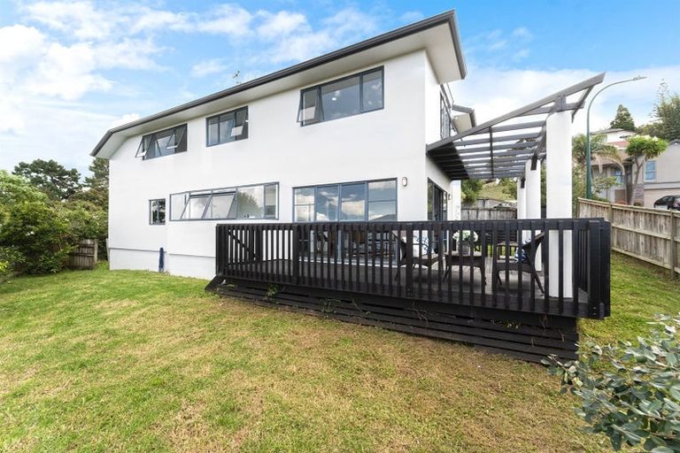 Photo of property in 50a Noeleen Street, Glenfield, Auckland, 0629