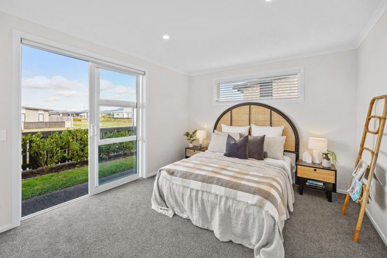 Photo of property in 18 Toi Place, Papamoa, 3118