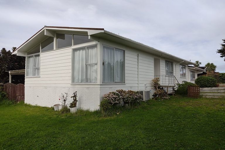 Photo of property in 1 Blanche Way, Half Moon Bay, Auckland, 2012