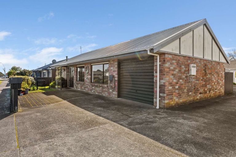 Photo of property in 219/1 Coronation Avenue, Welbourn, New Plymouth, 4310