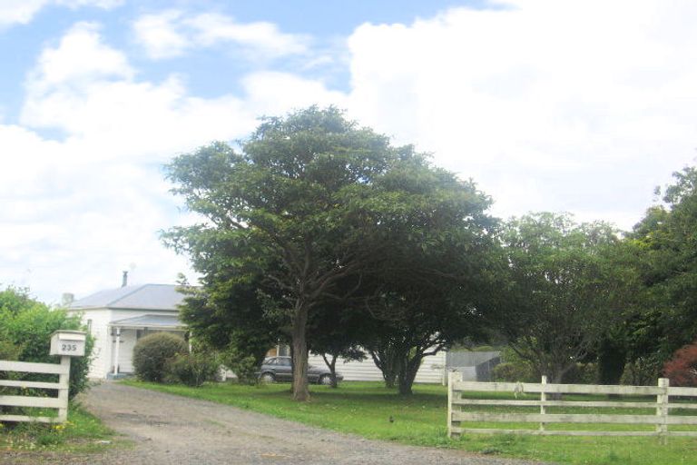 Photo of property in 235 Victoria Street West, Pukekohe, 2120