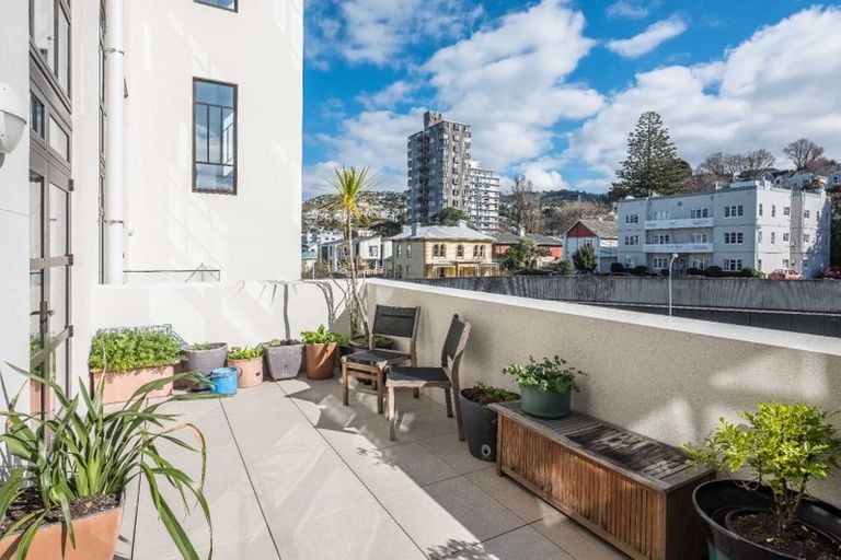 Photo of property in Augusta Apartments, 19/254 Willis Street, Te Aro, Wellington, 6011