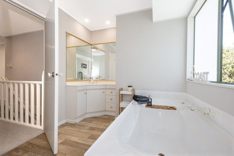 Photo of property in 62 Riverside Road, Whataupoko, Gisborne, 4010