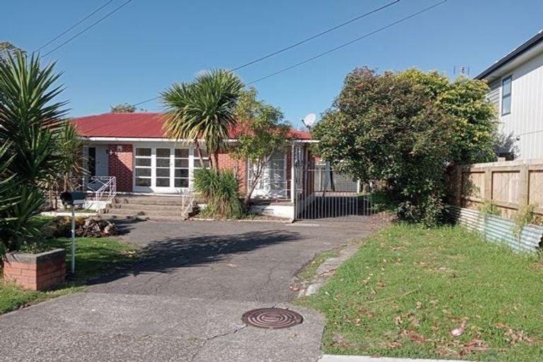 Photo of property in 13 Deveron Road, Manurewa, Auckland, 2102
