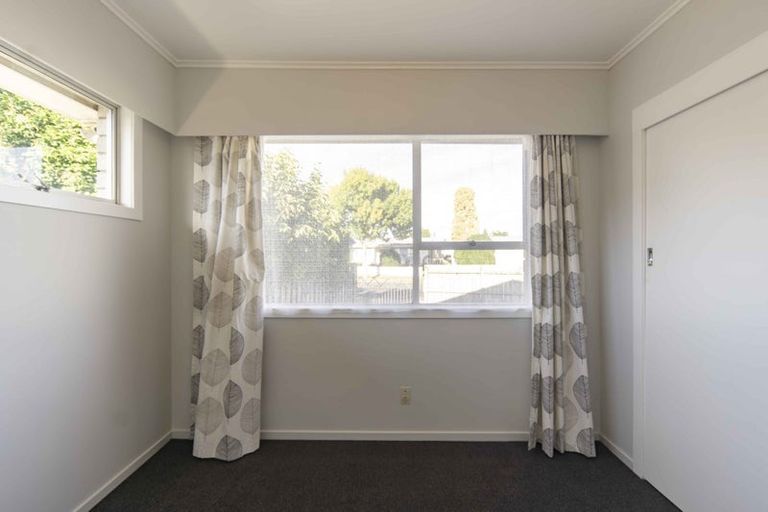 Photo of property in 21 Oakfield Crescent, Pukete, Hamilton, 3200