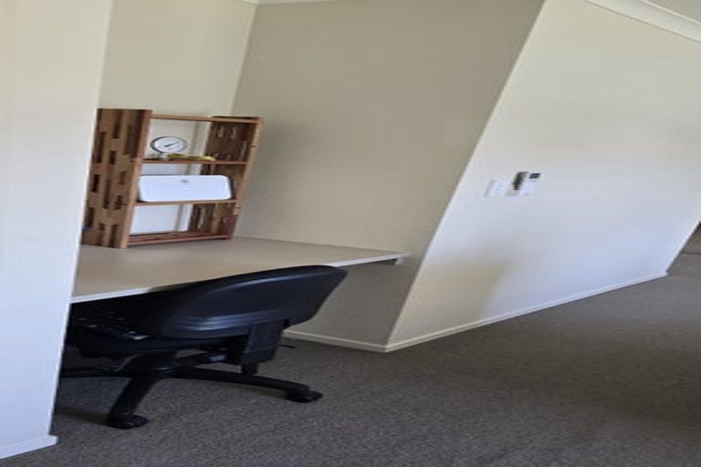 Photo of property in 28 Sirius Crescent, Rototuna North, Hamilton, 3210