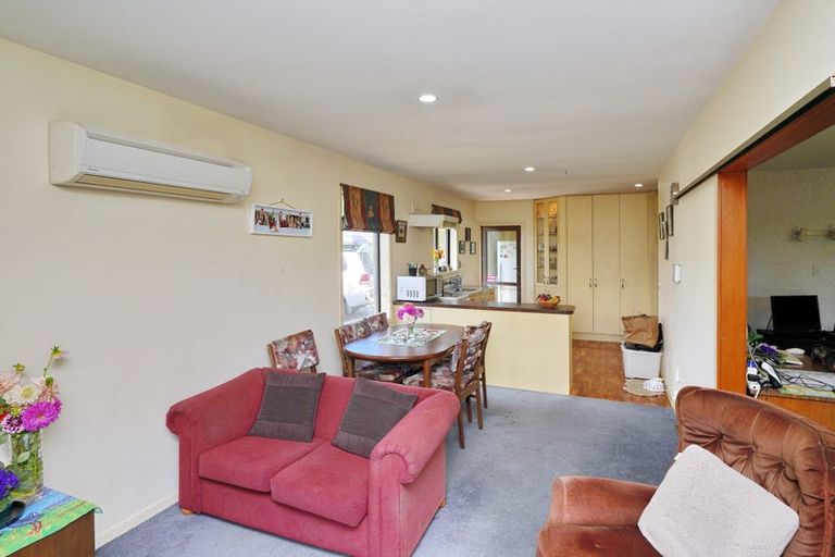 Photo of property in 8 Quebec Place, Wainoni, Christchurch, 8061