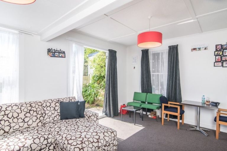 Photo of property in 77 Majoribanks Street, Mount Victoria, Wellington, 6011