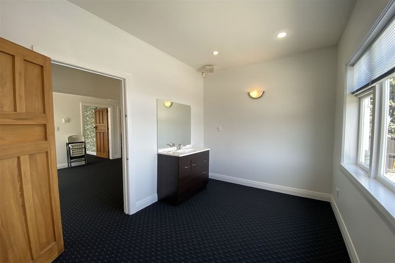 Photo of property in 162 Clarence Street, Riccarton, Christchurch, 8011