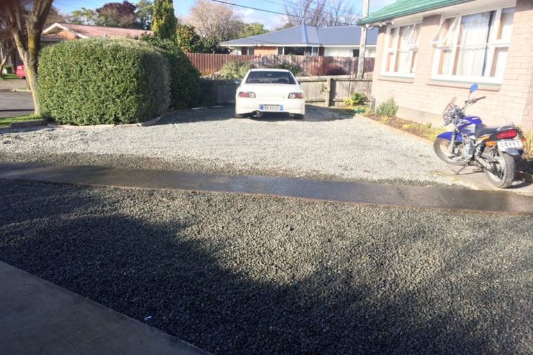 Photo of property in 23 Haslett Place, Upper Riccarton, Christchurch, 8041