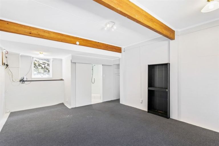 Photo of property in 70 Marlborough Avenue, Glenfield, Auckland, 0629